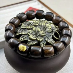 Calming Crystal Bracelet: How to Choose and Use One