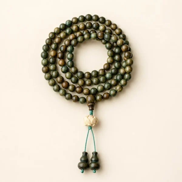 Classic Green Sandalwood Bracelet for Calm & Cleansing