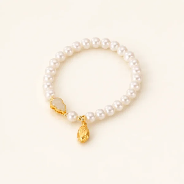 Pearl Bracelet for Purity & Grace