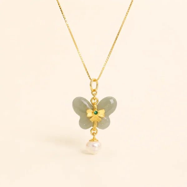 Classic Pearl Necklace for Purity & Grace